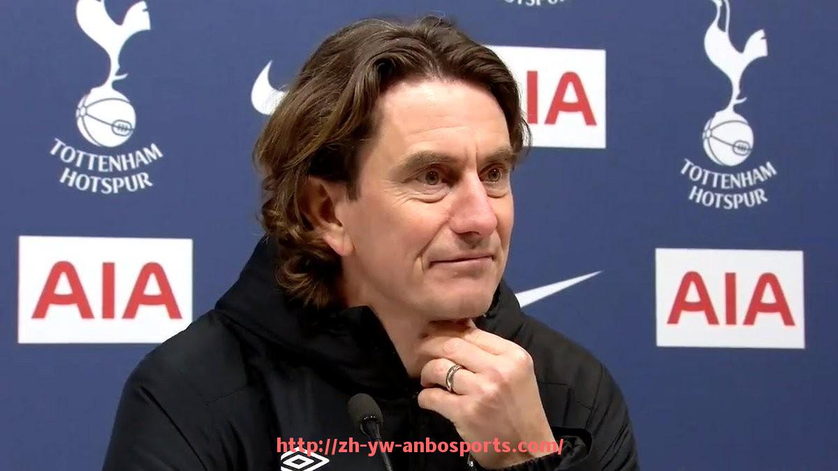 安博体育官网-德甲球队的盈利模式及其对体育俱乐部经济的影响